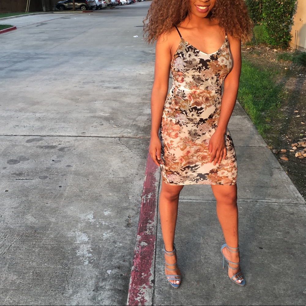 Floral design mesh midi dress